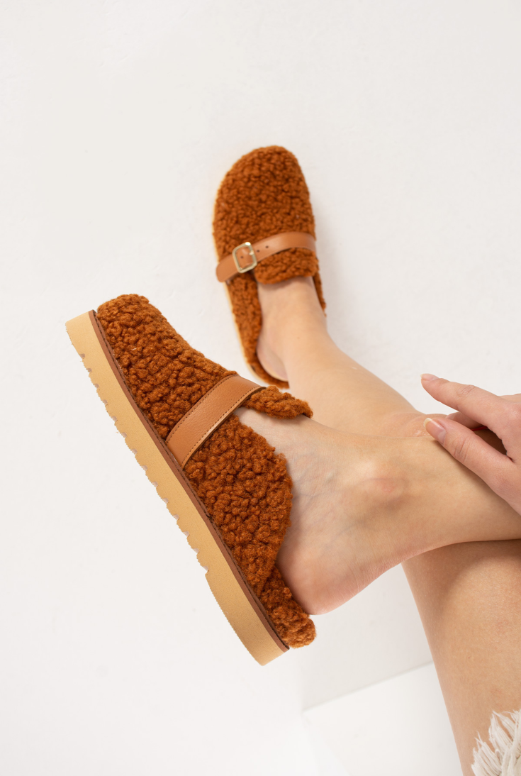 Lemoors Jennifer Koyun Tüylü Eva Terlik Tarçın Rengi