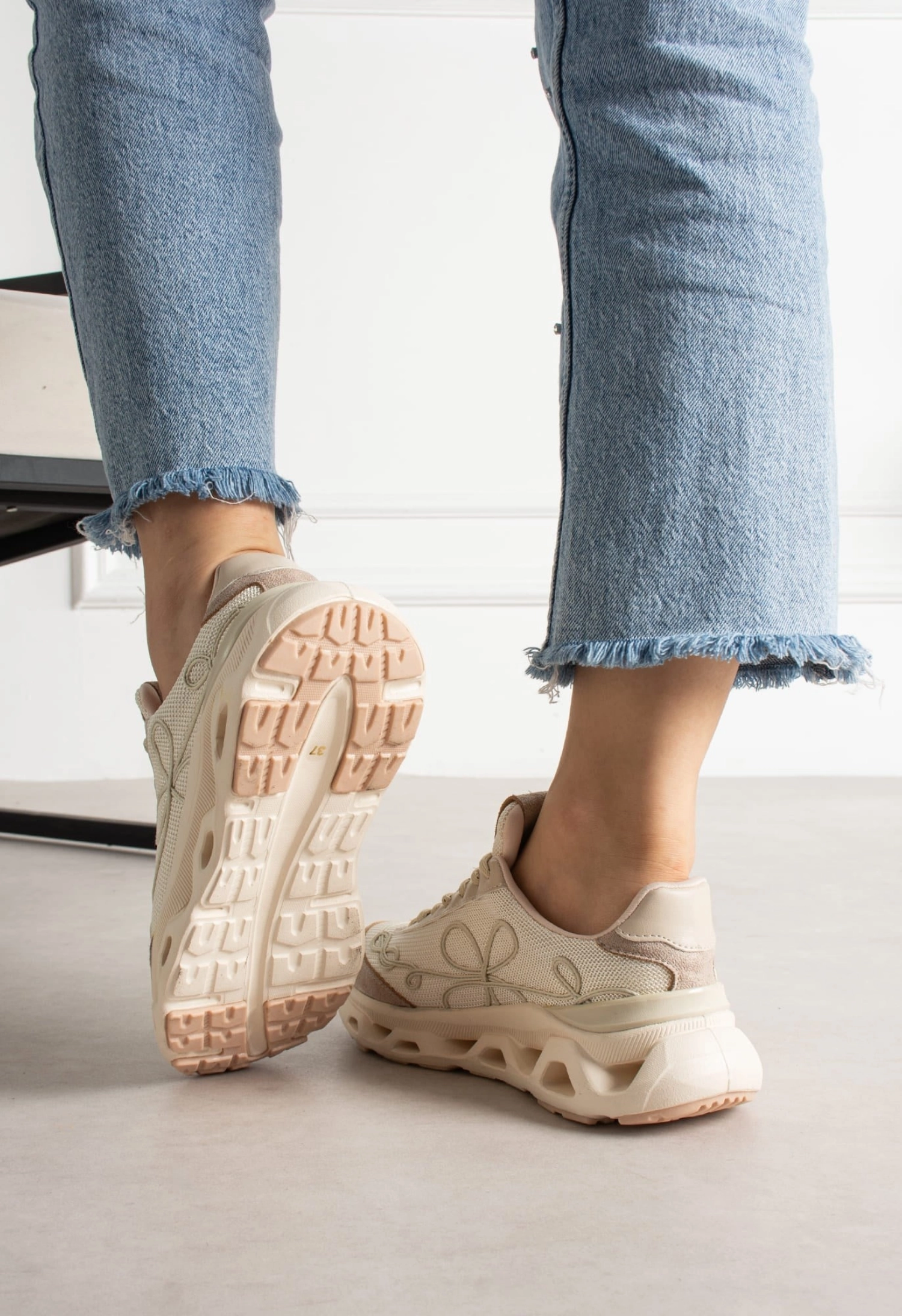 Lemoors Mia Fileli Yüzey Havalı Hafif Yumuşak Tabanlı Sneaker