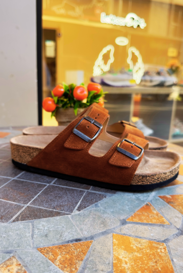 Maria- Natural Cork- Suede Leather- Cinnamon Powder